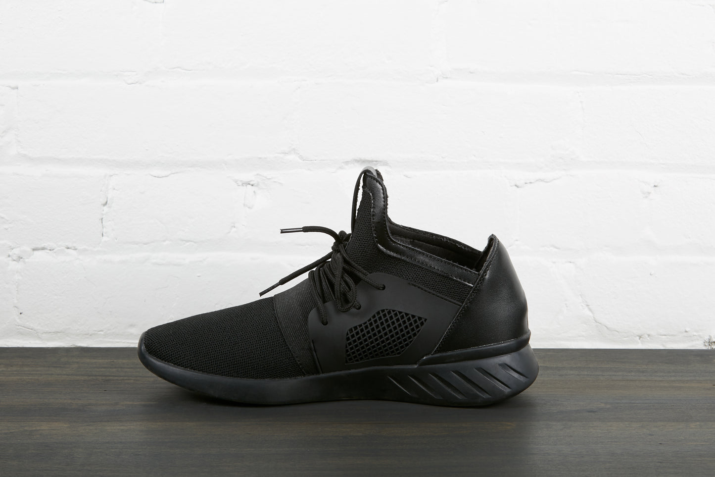 Copy of All Black Sneaker Right Foot